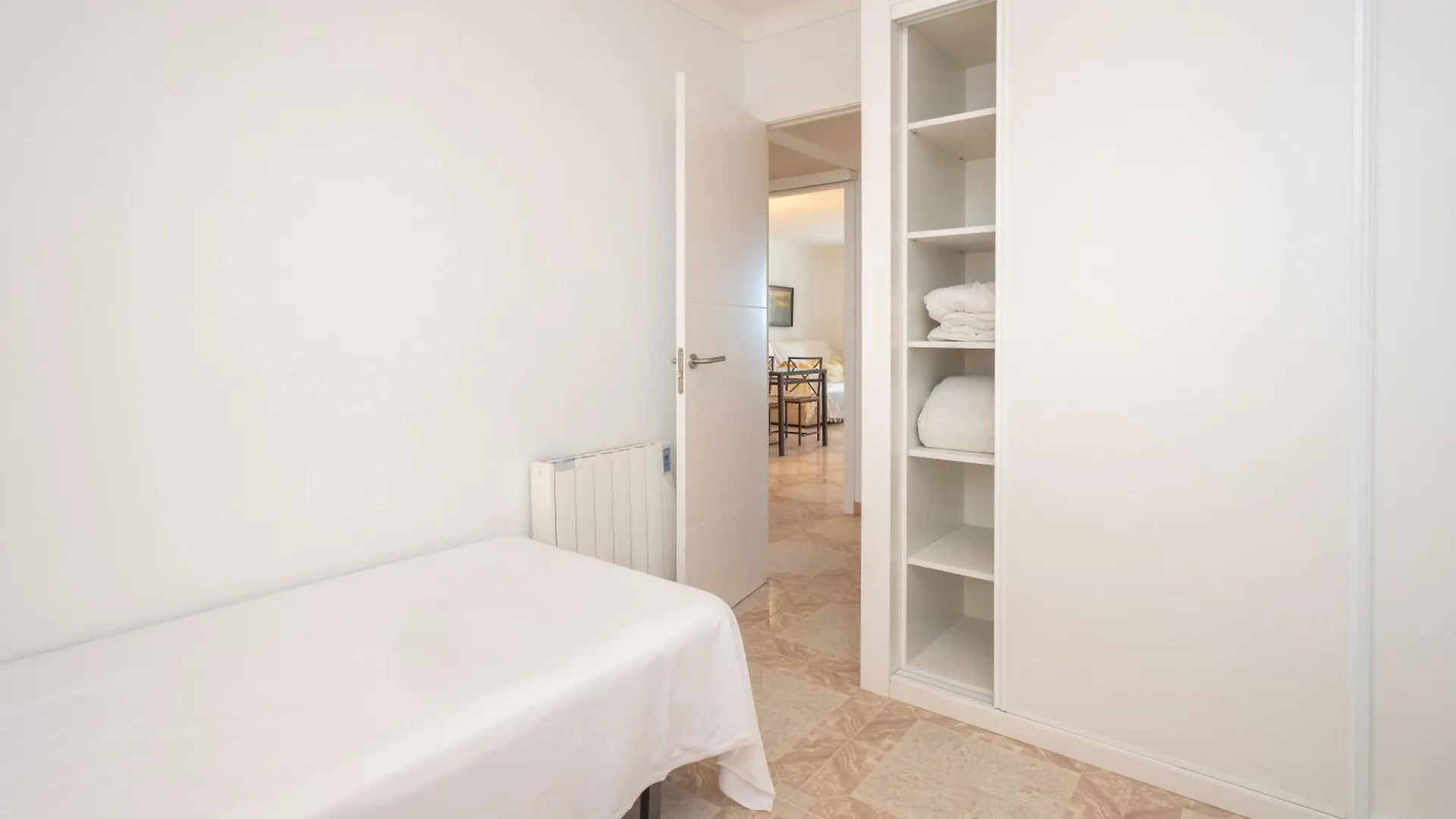 Ferienwohnung V034 - Eden Roses Apartment